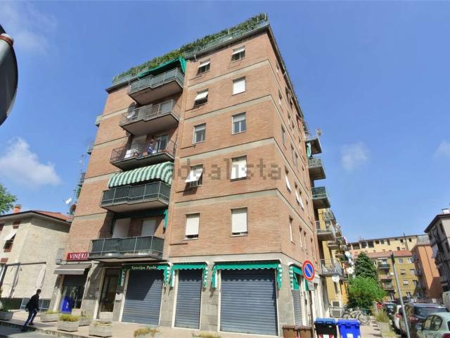 Appartamento in vendita di 85 m² in Via Inigo Campioni, 4