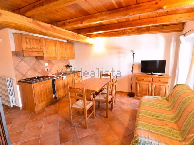 Appartamento in vendita di 86 m² in Frazione Bousson, 40