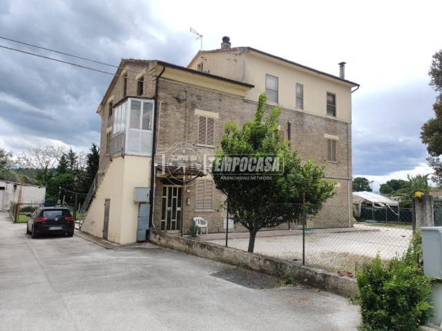 Appartamento in vendita di 86 m² in Località Valle Cascia