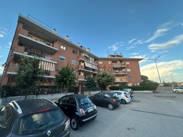 Appartamento in vendita di 86 m² in Piazza Tonino Marcucci
