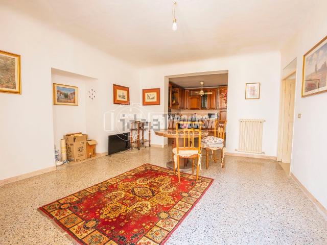Appartamento in vendita di 86 m² in Piazza Giacomo Matteotti, 11