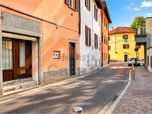 Appartamento in vendita di 86 m² in Via Umberto I, 12
