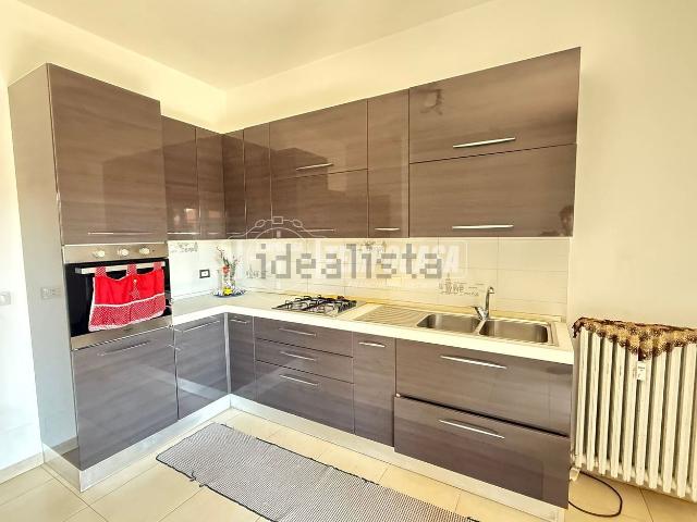Appartamento in vendita di 86 m² in Via vittorio albini, 9