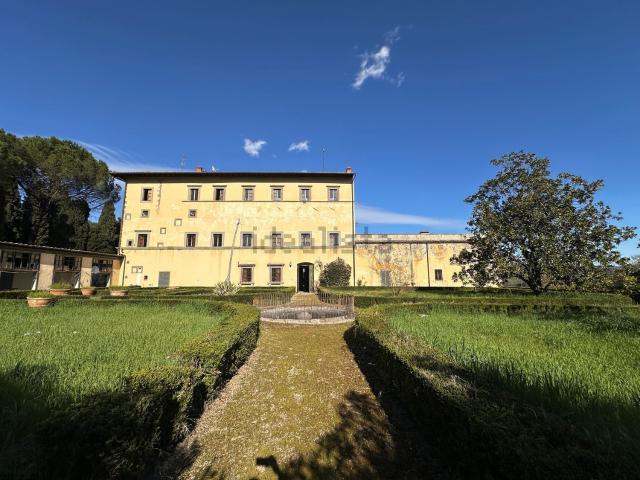 Appartamento in vendita di 86 m² in Via Volterrana