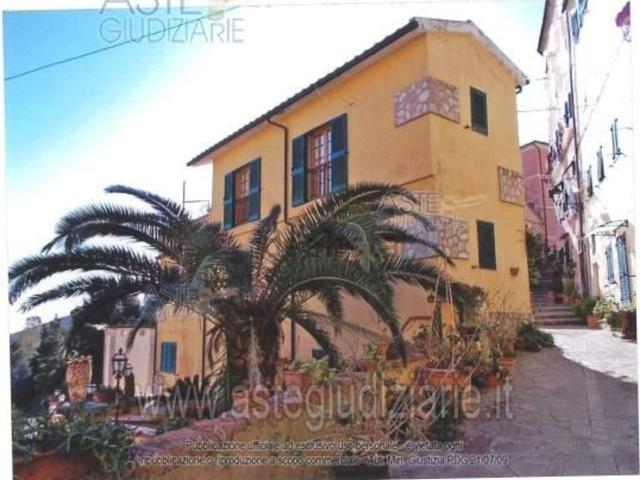 Appartamento in vendita di 86 m² in Via Zoia, 26