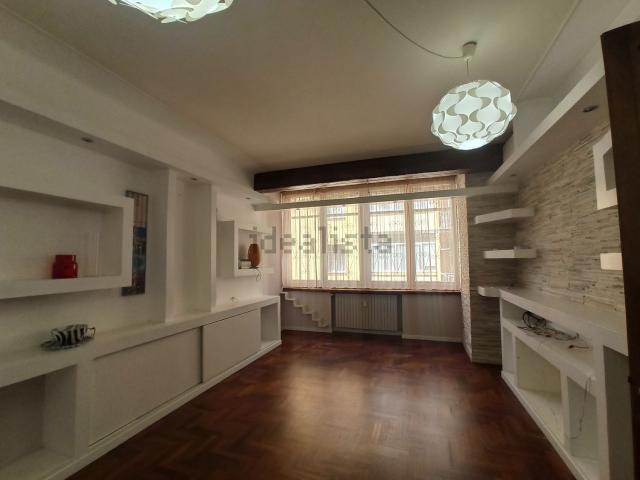 Appartamento in vendita di 86 m² in Via Baldassarre Carrati, 21