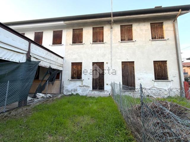 Appartamento in vendita di 86 m² in Via dei Gerani, 8