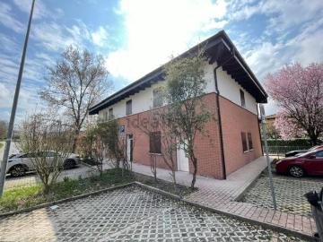 Appartamento in vendita di 86 m² in Via della Libertà, 4
