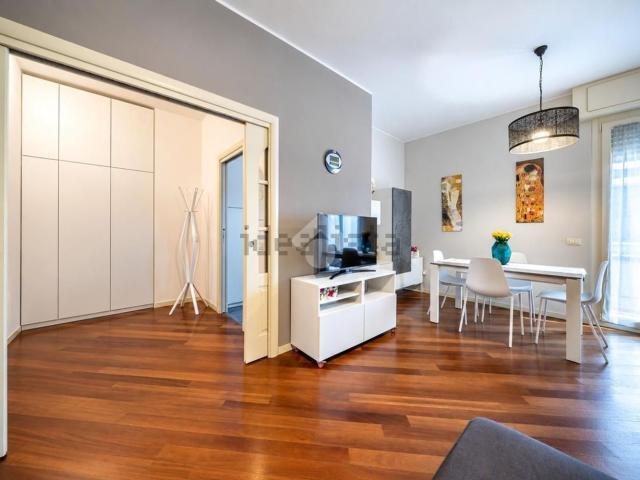 Appartamento in vendita di 86 m² in Via Emilia Est, 140