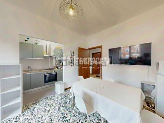 Appartamento in vendita di 86 m² in Via Europa, 34