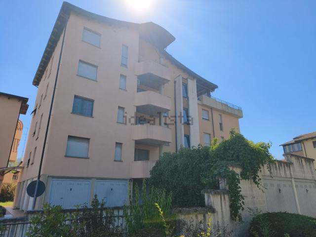 Appartamento in vendita di 86 m² in Via Fanti D&apos Italia, 51