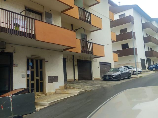 Appartamento in vendita di 86 m² in Via Ferruccio Parri, 24