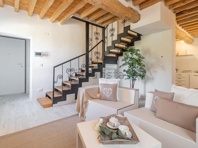 Appartamento in vendita di 86 m² in Via Galliera Nord