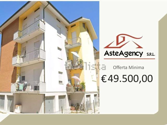 Appartamento in vendita di 86 m² in Via Giosuè Carducci, 12