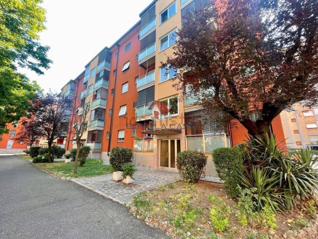 Appartamento in vendita di 86 m² in Via Giacomo Quarenghi, 32