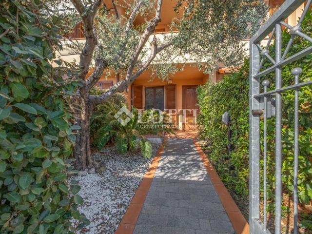 Appartamento in vendita di 86 m² in Via I. Rabin, 41