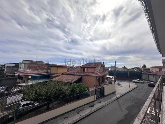 Appartamento in vendita di 86 m² in Via Lombardo