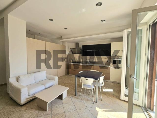 Appartamento in vendita di 86 m² in Via Loreto Gallinara, 61