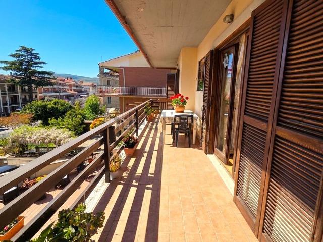 Appartamento in vendita di 86 m² in Via Mosca
