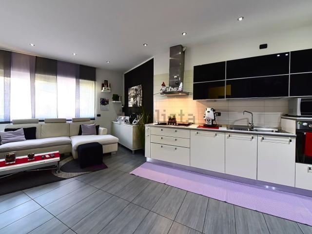 Appartamento in vendita di 86 m² in Via Negroni, 16