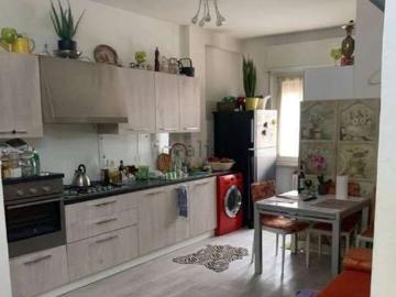 Appartamento in vendita di 86 m² in Via Pastrengo