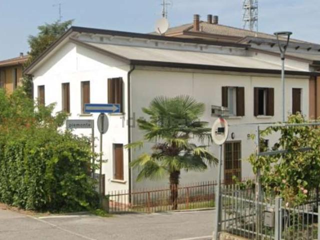 Appartamento in vendita di 86 m² in Via Piemonte, 1