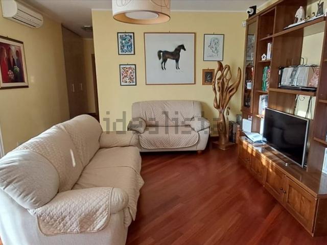 Appartamento in vendita di 86 m² in Via Rutigliano, 41