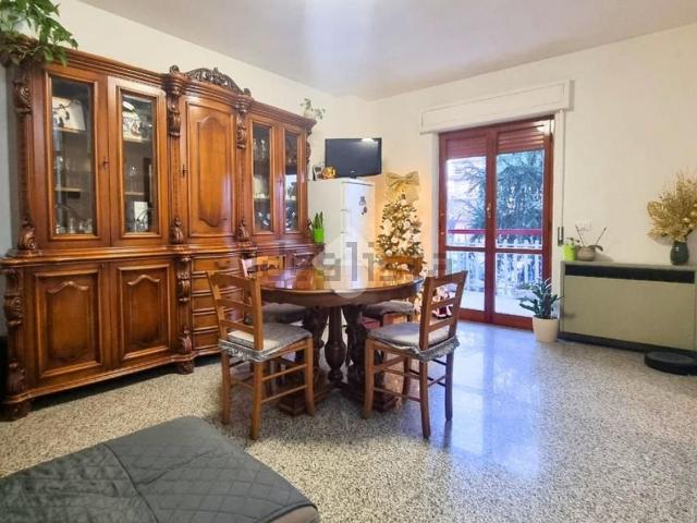 Appartamento in vendita di 86 m² in Via Scirola, 25