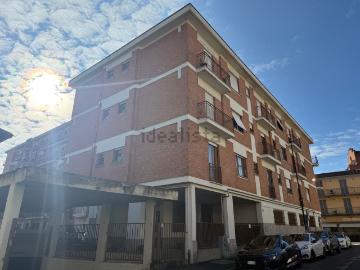 Appartamento in vendita di 86 m² in Via Sant&apos Evasio, 1