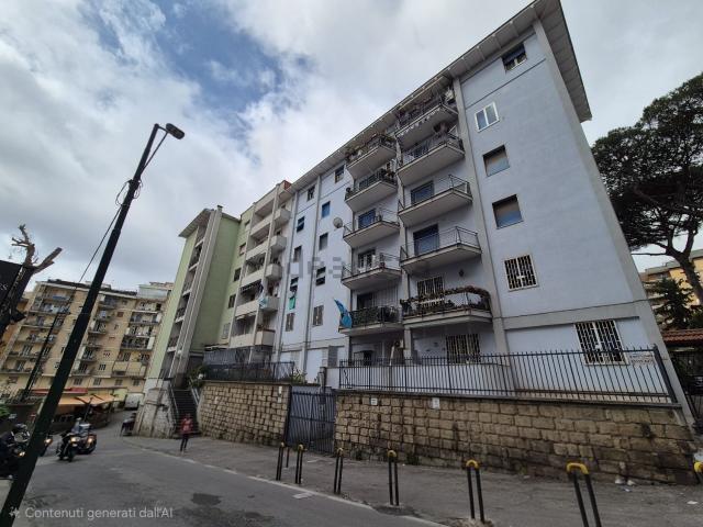 Appartamento in vendita di 86 m² in Via San Giacomo dei Capri, 125