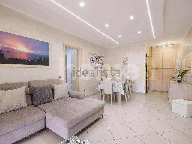 Appartamento in vendita di 86 m² in Via Selvino Folloni, 11