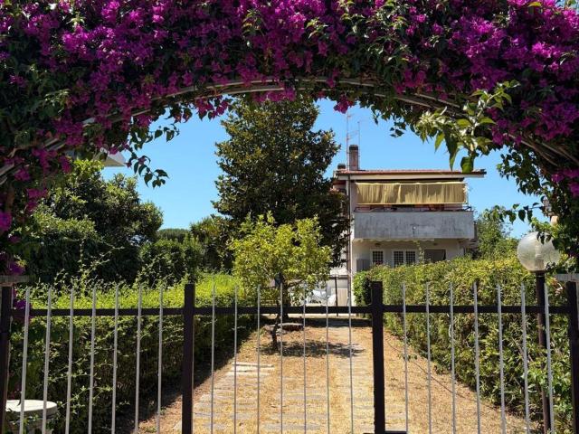 Appartamento in vendita di 86 m² in Viale delle Pratoline