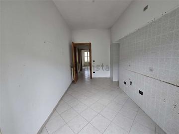 Appartamento in vendita di 86 m² in Viale Emilia, 26