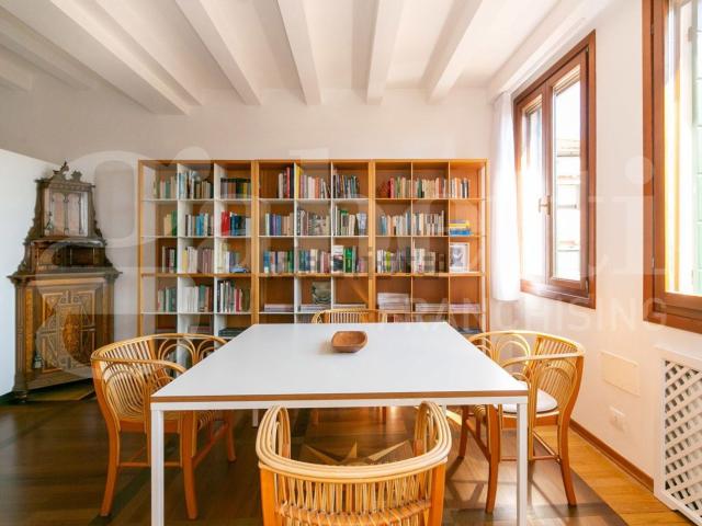 Appartamento in vendita di 88 m² in Calle de Ca&apos  Donà
