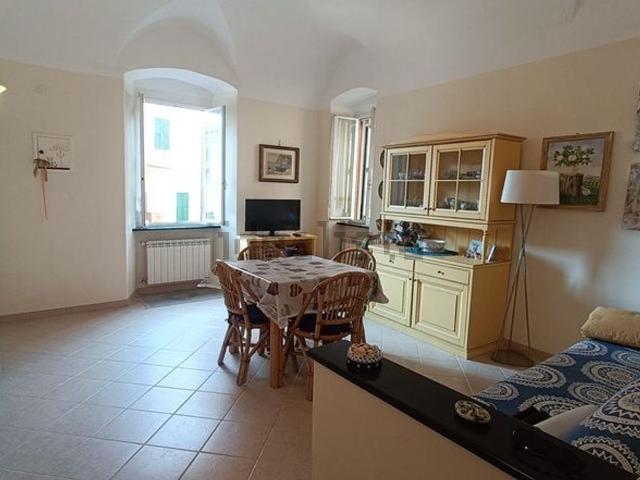 Appartamento in vendita di 88 m² in Piazza Edmondo de Amicis, 16