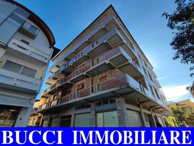 Appartamento in vendita di 88 m² in Piazza Giuseppe Garibaldi