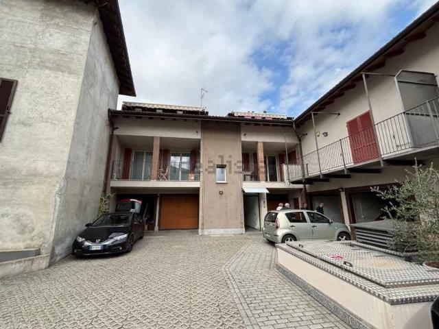 Appartamento in vendita di 88 m² in Piazza Santi Cosma e Damiano, 3