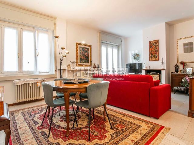 Appartamento in vendita di 88 m² in Via Tommaso Grossi, 9