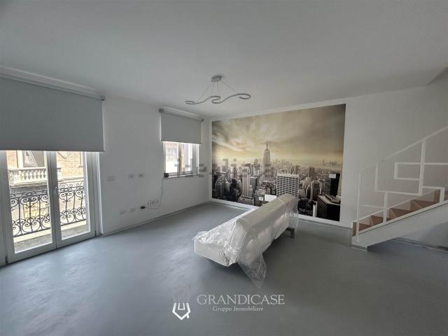 Appartamento in vendita di 88 m² in Via Torino, 35