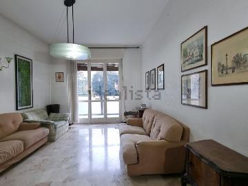 Appartamento in vendita di 88 m² in Via Volturno