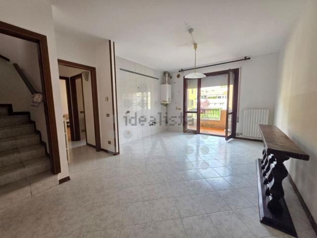 Appartamento in vendita di 83 m² in Via Appia Monterosso