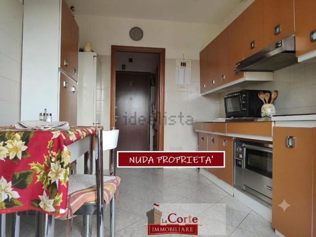 Appartamento in vendita di 88 m² in Via ardeatine, 33