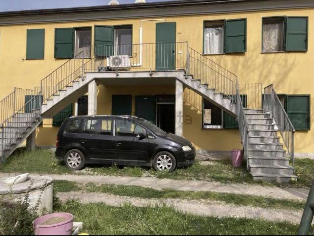 Appartamento in vendita di 88 m² in Via Cento