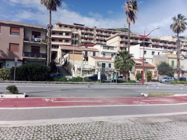 Appartamento in vendita di 88 m² in Via Consolare Pompea, 683