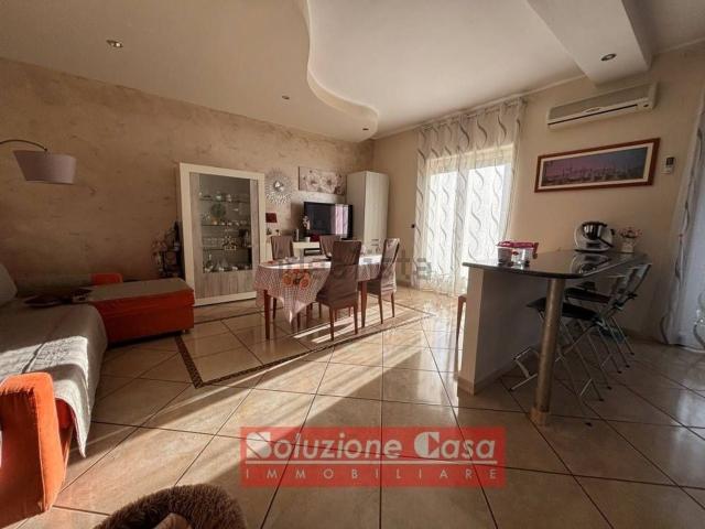 Appartamento in vendita di 88 m² in Via Corsica