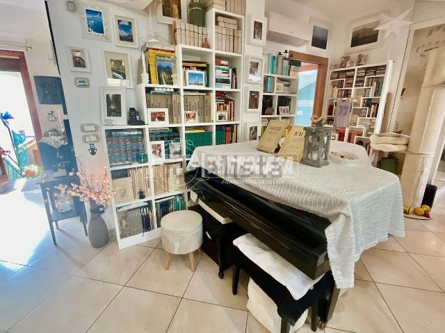 Appartamento in vendita di 88 m² in Via dei Marrucini