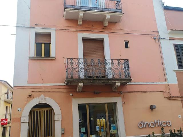 Appartamento in vendita di 88 m² in Via della Vittoria, 20