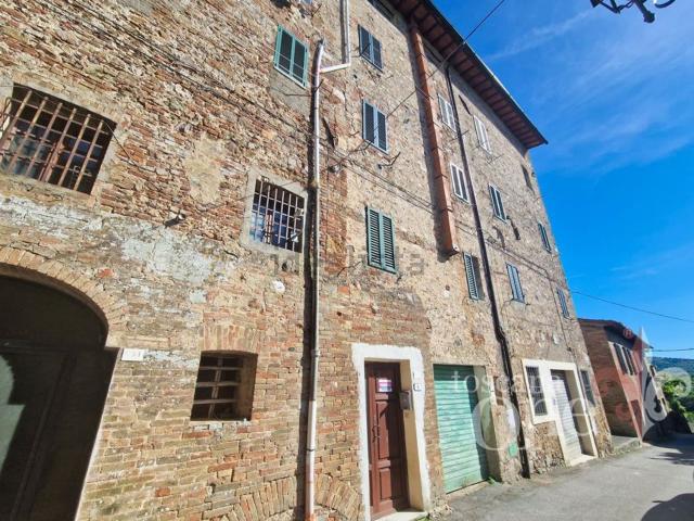 Appartamento in vendita di 88 m² in Via della Fonte