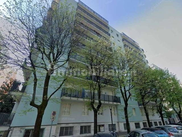 Appartamento in vendita di 88 m² in Via F. Cilea, 8