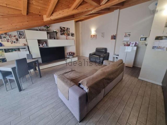 Appartamento in vendita di 88 m² in Via G. Deledda, 1